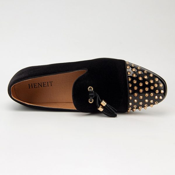 Men's black tassels spikes loafers with slip-on design, perfect for prom and formal occasions. Featuring bold spike embellishments and stylish tassel details.