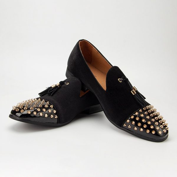 Men's black tassels spikes loafers with slip-on design, perfect for prom and formal occasions. Featuring bold spike embellishments and stylish tassel details.